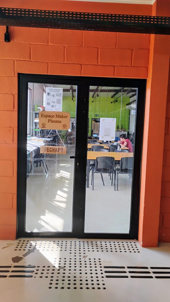Espaço Maker fechado